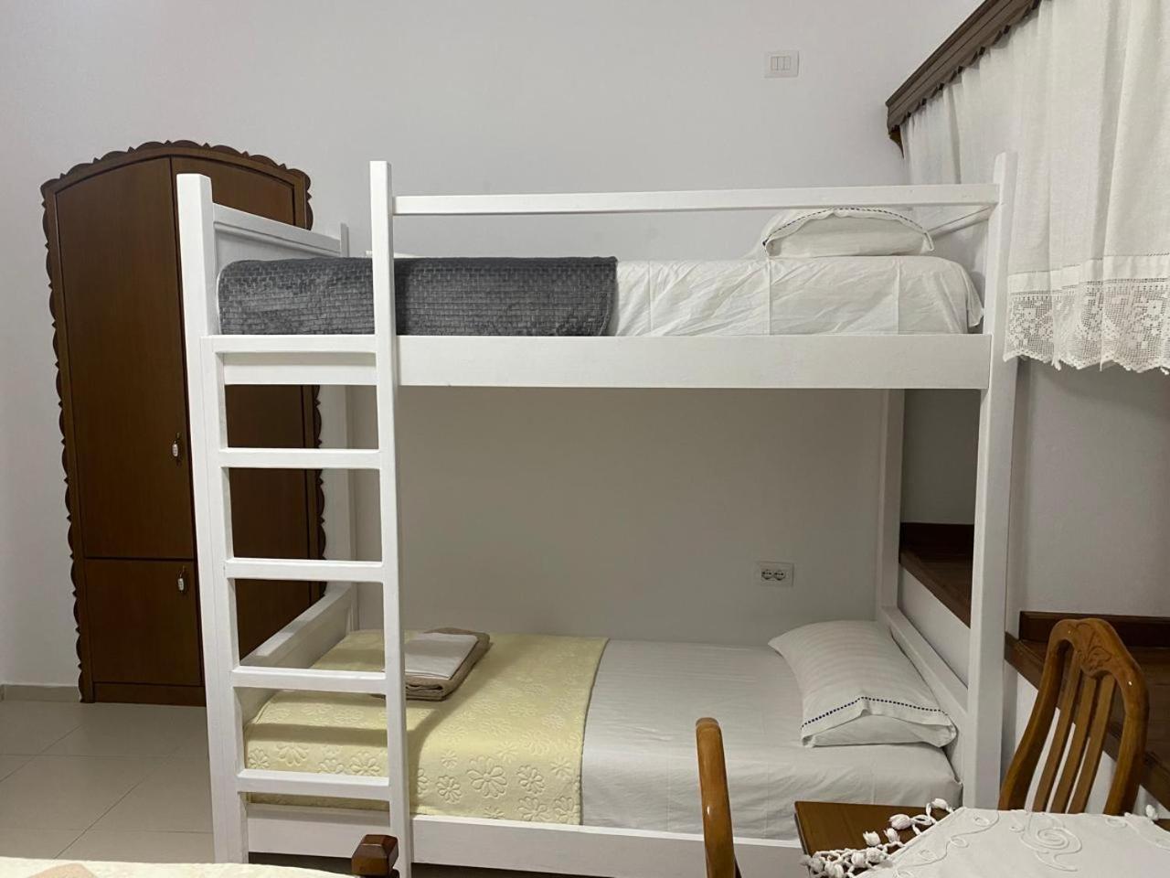 Cico Hostel &Private Room Gjirokastër Dış mekan fotoğraf