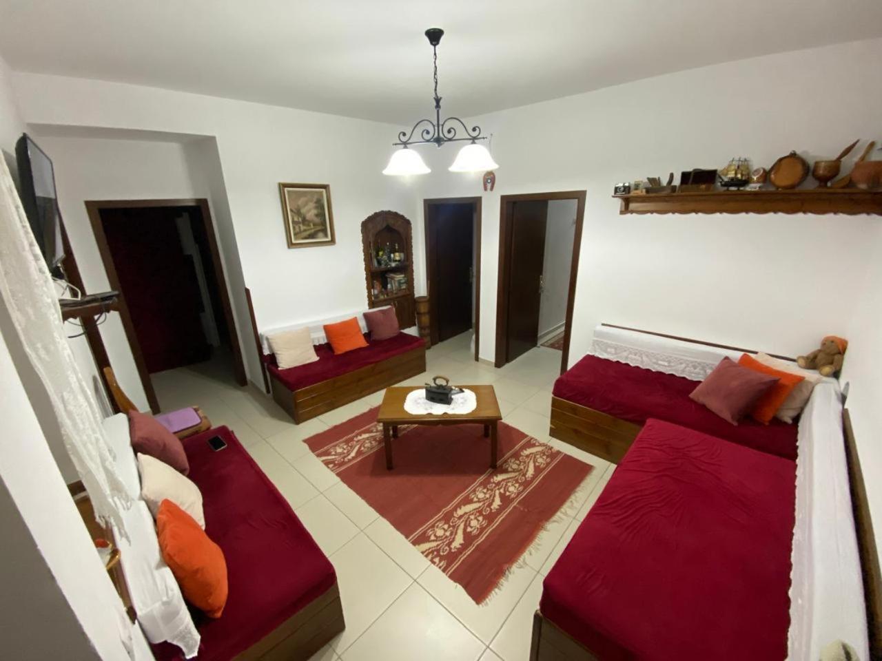 Cico Hostel &Private Room Gjirokastër Dış mekan fotoğraf